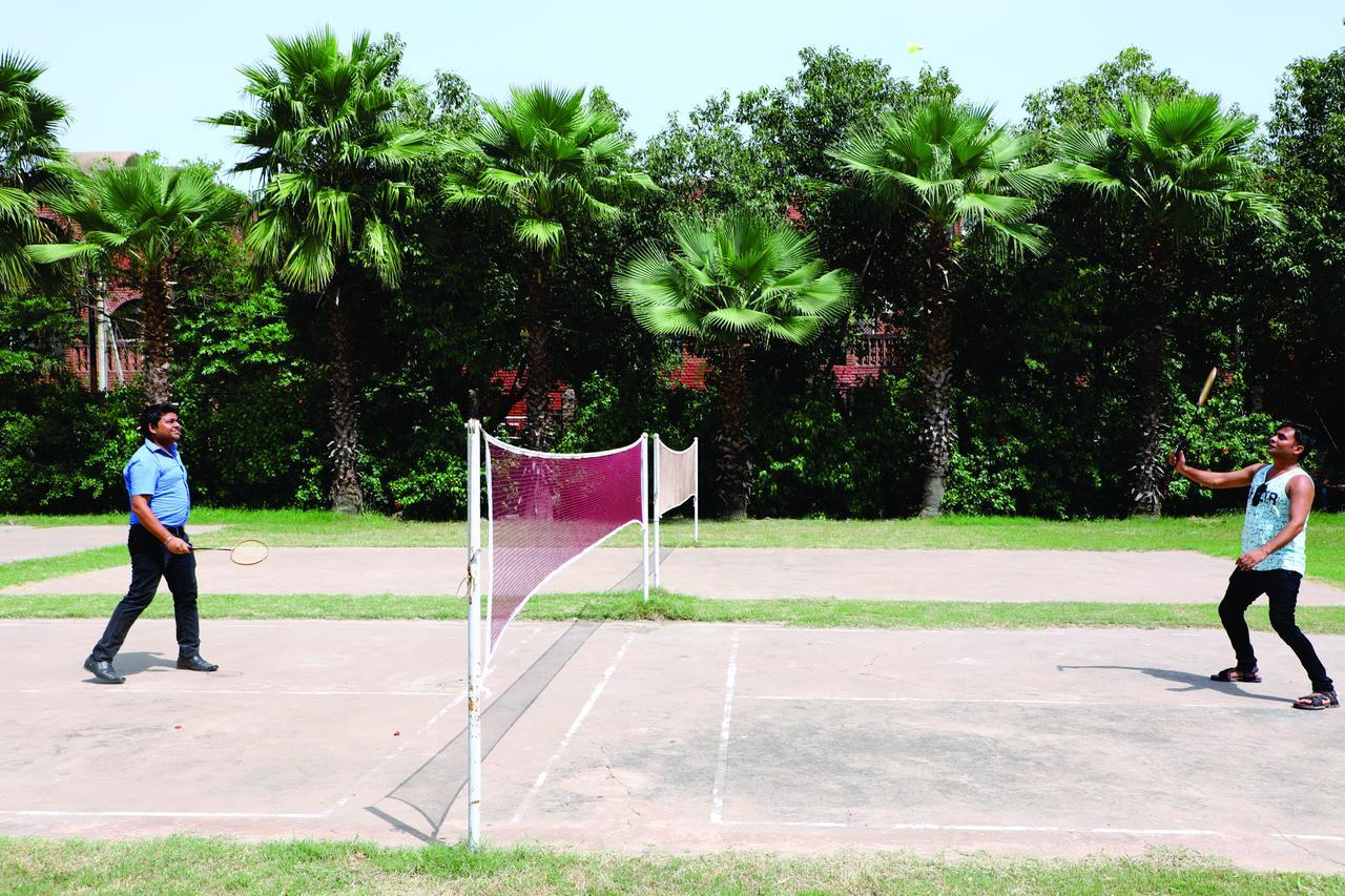 Magsons Resorts Vrindavan Kosi Exterior foto