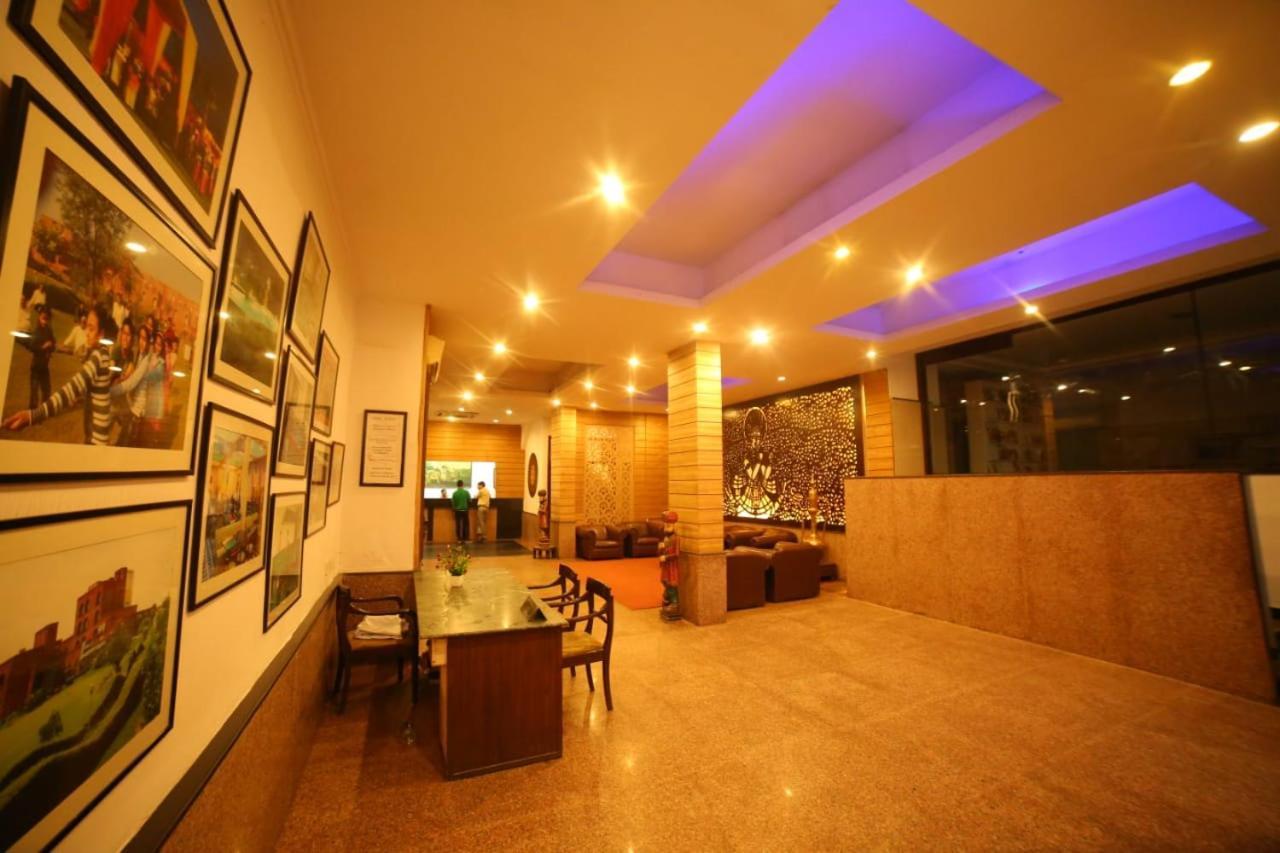Magsons Resorts Vrindavan Kosi Exterior foto